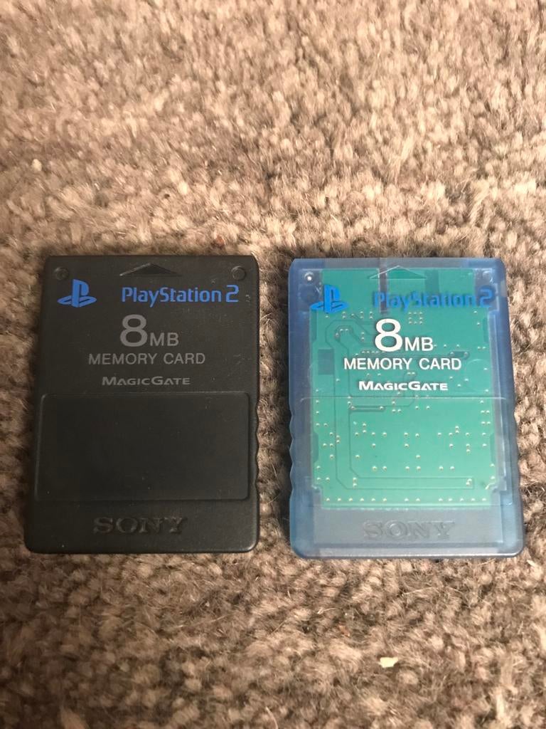 2 PLAYSTATION 2  -   8MB MEMORY CARDS, Games en Spelcomputers, Ophalen of Verzenden