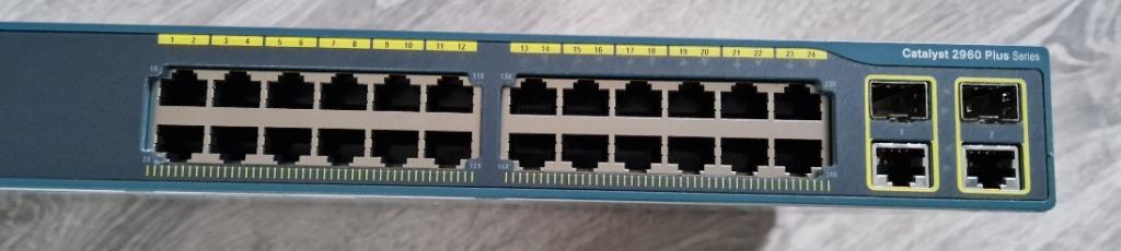Cisco Catalyst WS-C2960+-24TC-L 24 Port Ethernet Switch, Ophalen of Verzenden, Refurbished