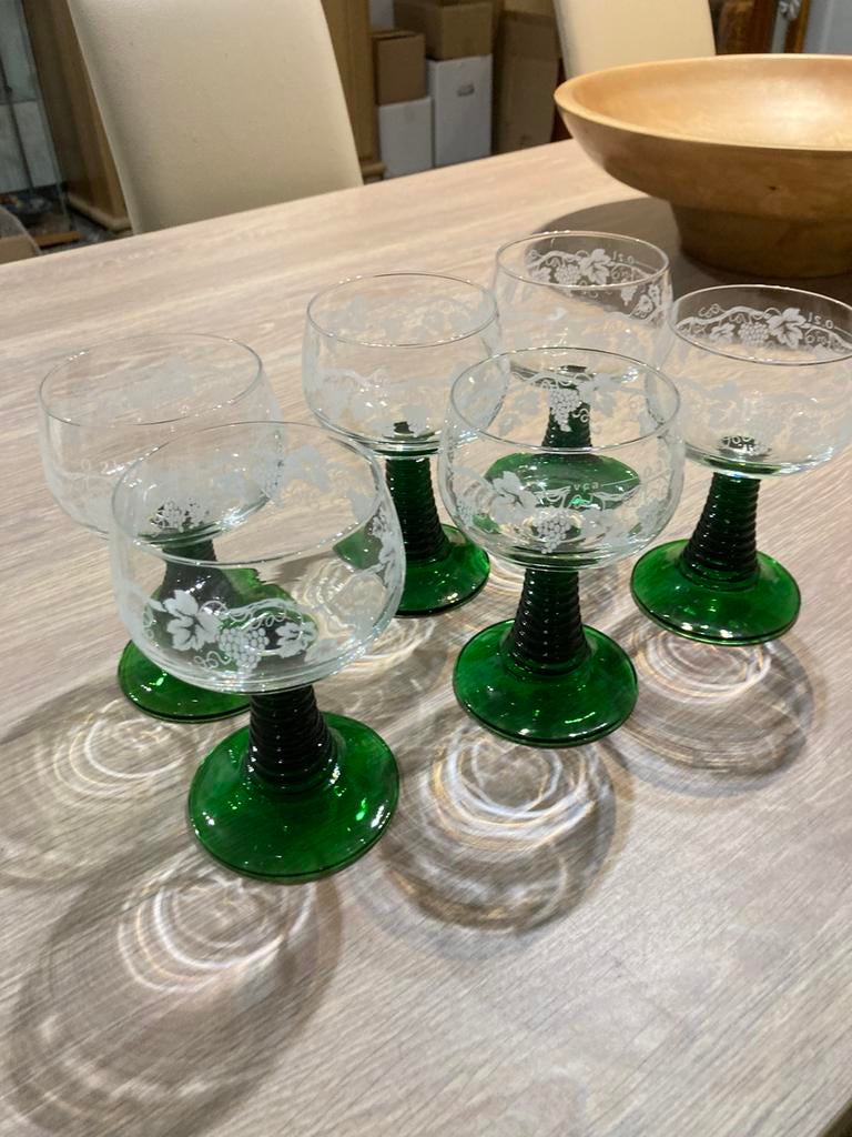 Set van 6 vintage Roemer wijnglazen gegraveerde druivenranke, Verzamelen, Ophalen of Verzenden, Zo goed als nieuw
