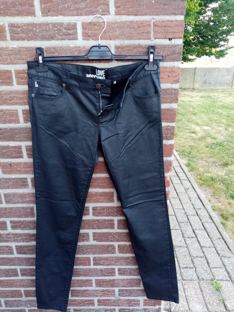 Dames broeken Love Moschino Mt31, Mt32, Mt33, Mt34, Kleding | Dames, Broeken en Pantalons, Nieuw, Zwart, Ophalen of Verzenden