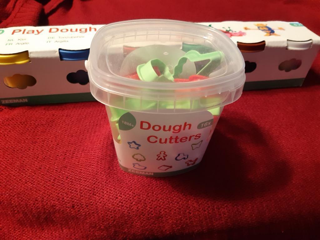 boetseerklei plasticine Play Dough + uitsteekvormpjes, Ophalen of Verzenden, Nieuw, Knutselen