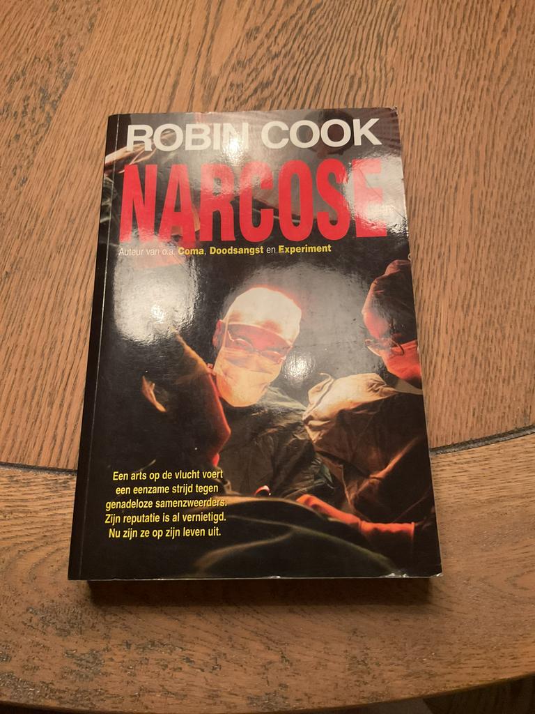 Robin Cook - Narcose, Boeken, Ophalen of Verzenden, Robin Cook
