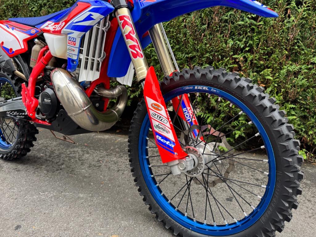 Beta - RX300, Motos, 300 cm³, Entreprise, Jusqu'à 11 kW, Moto de cross