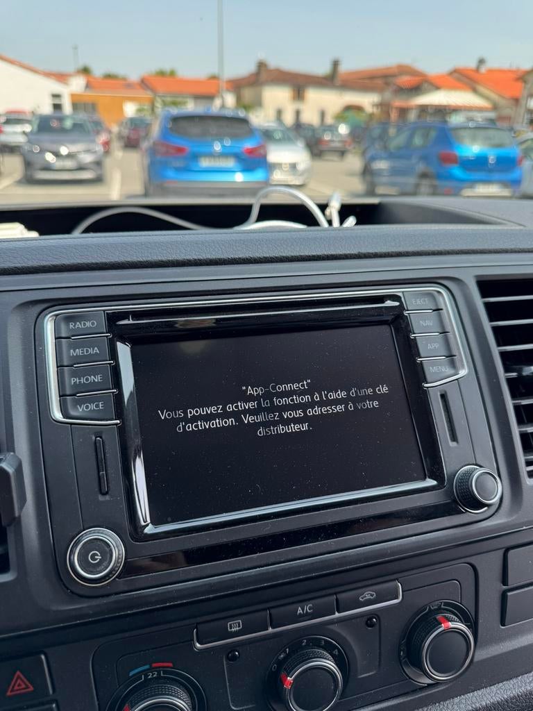 Activez CarPlay sur votre Vw , sur place ou à distance !, Autos : Divers, Autoradios, Enlèvement, Comme neuf
