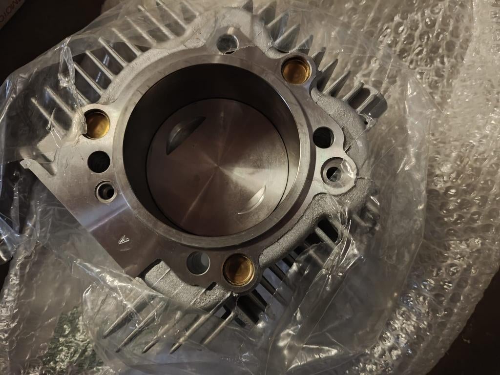 PISTON DE CYLINDRE DUCATI MONSTER ET SUPERSPORT, Motos, Neuf, DUCATI, Enlèvement ou Envoi, Jackierogier@outlook.be