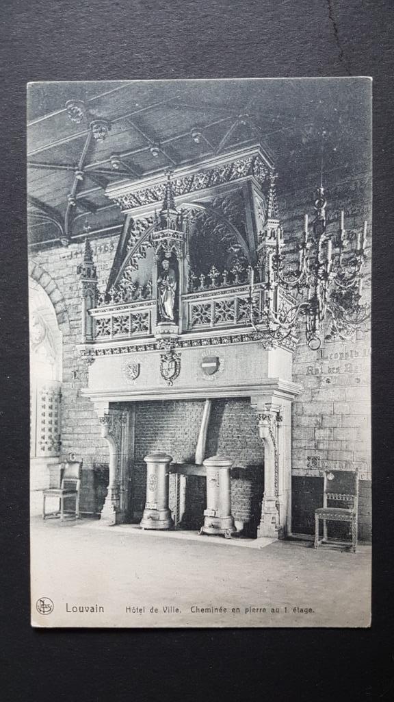 Leuven Louvain Hôtel de Ville Cheminée en pierre, Enlèvement ou Envoi, 1920 à 1940, Non affranchie, Brabant Flamand