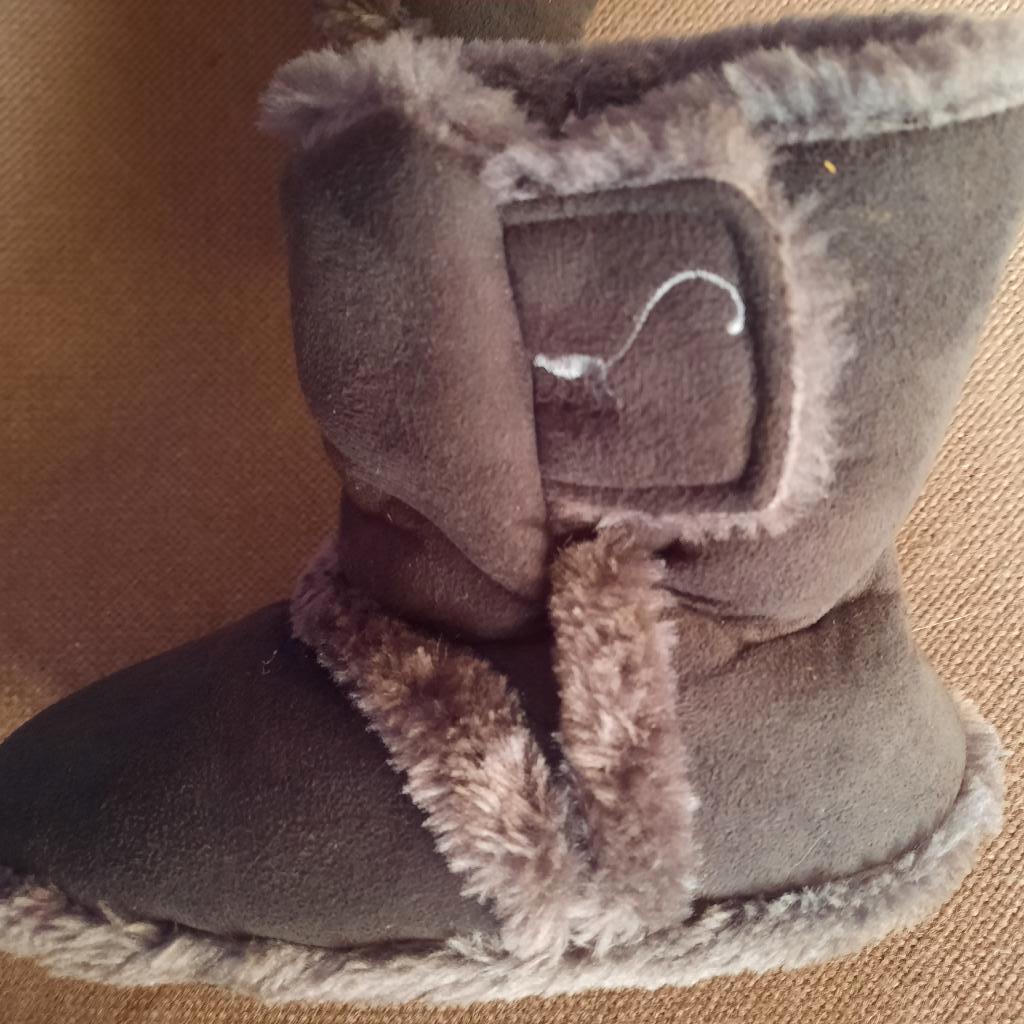 ZEER WARME PANTOFFELS voor KINDEREN van KIPLING maat 29, Ophalen of Verzenden, Kipling, Jongen of Meisje
