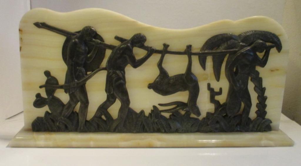 art deco half relief Afrikaanse jachtscene jagers S. Norga, Antiek en Kunst, Ophalen, Brons