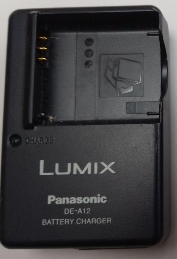 Lumix Chargeur de Batterie Panasonic, Audio, Tv en Foto, Fotografie | Accu's en Batterijen, Zo goed als nieuw, Ophalen