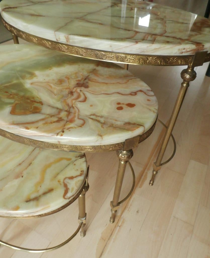 bijzettafeltjes (3) regency style, Ophalen