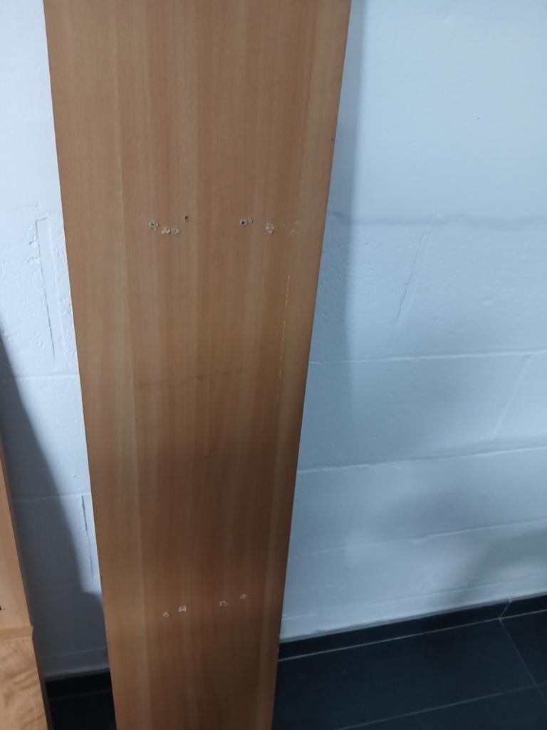 Planche bois 118cm/23cm + 1 de 85cm/ 29cm, Enlèvement