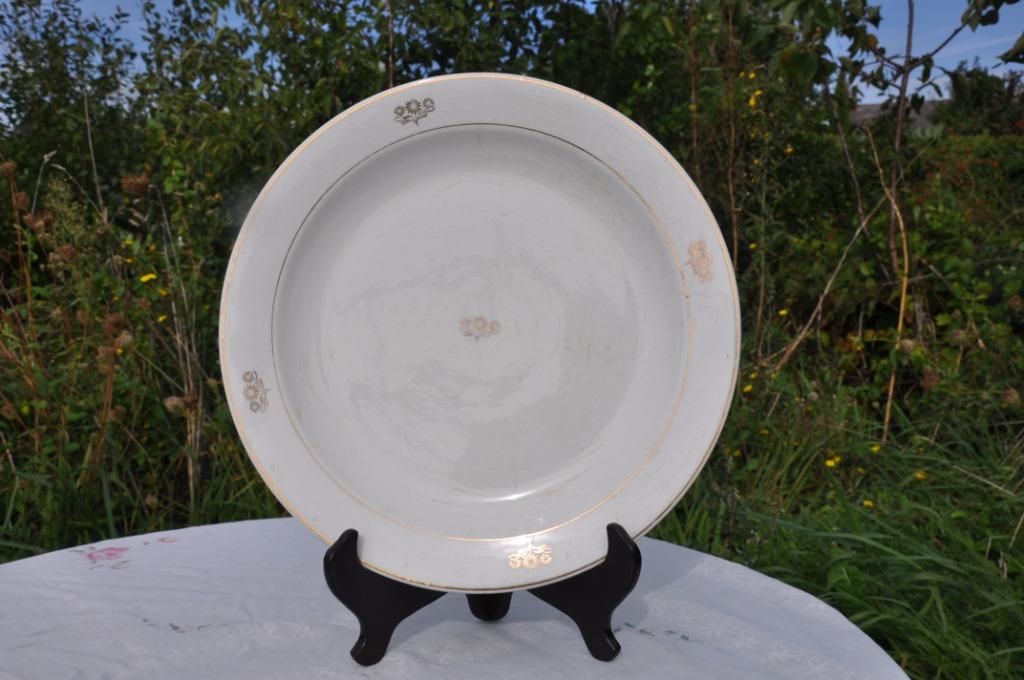 grand plat de service rond ligne et fleur dorè, Enlèvement ou Envoi