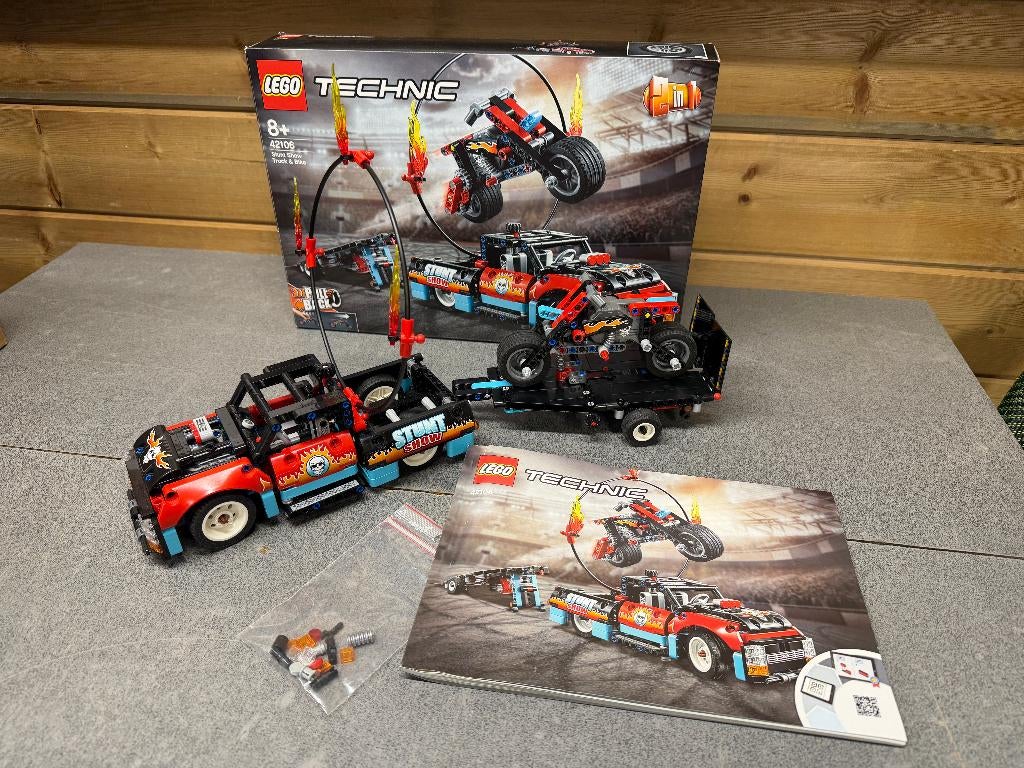 LEGO 42106 Stunt Show Truck + Bike - COMPLEET /Technic, Ophalen of Verzenden, Zo goed als nieuw, Complete set, Lego
