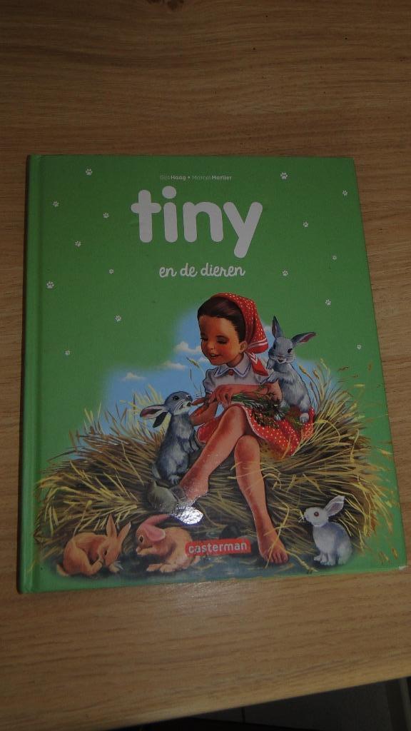 boekjes tiny, Boeken, Ophalen of Verzenden, Gelezen