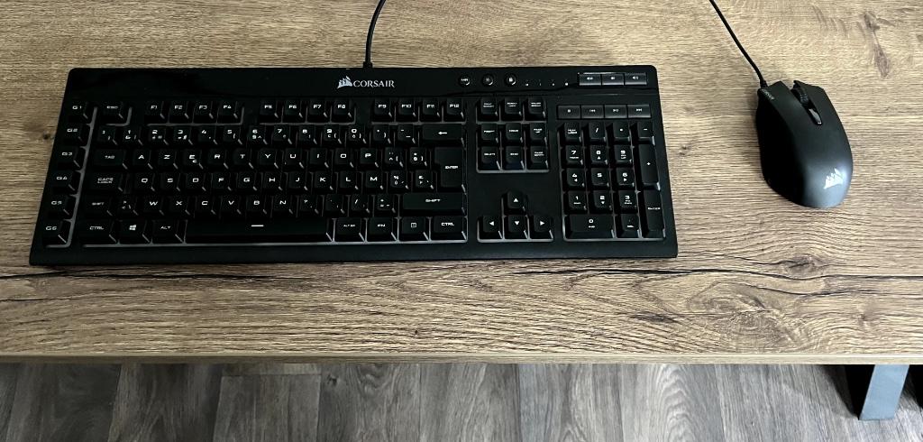 Corsair (gaming) toetsenbord en muis, Computers en Software, Gebruikt, Gaming toetsenbord, Azerty, Ophalen of Verzenden