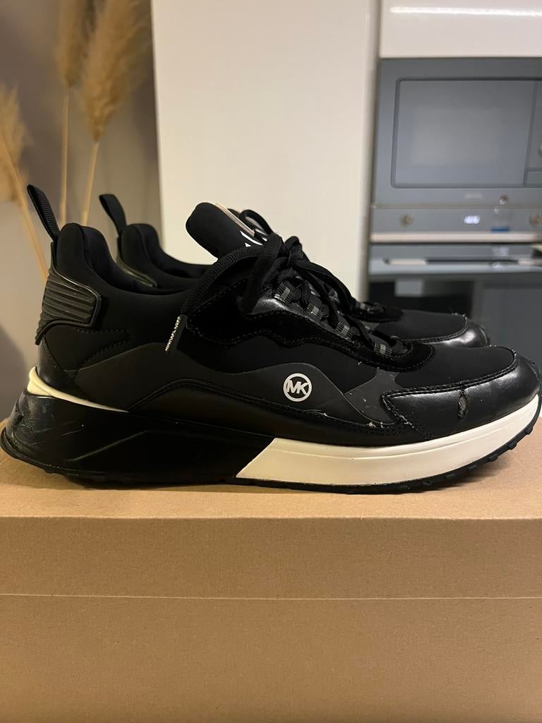 Michael Kors basketbal, Ophalen of Verzenden, Gedragen, Zwart, Sneakers