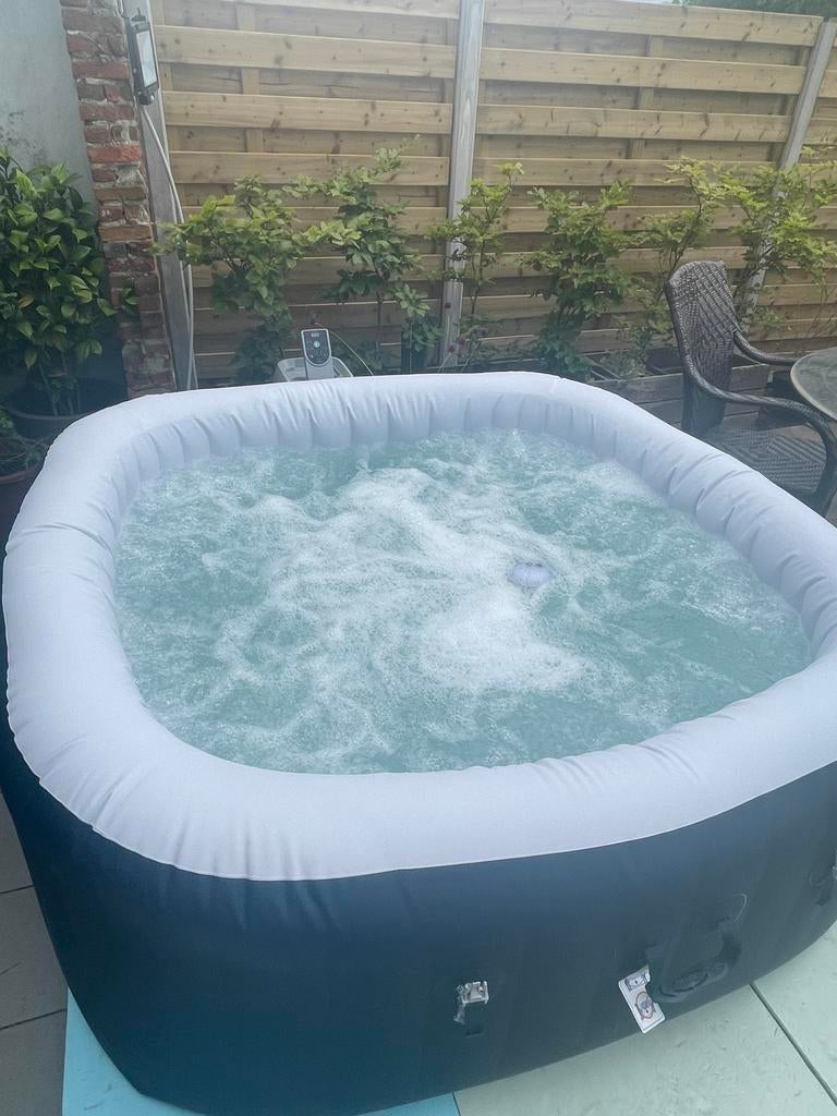 Lay-z Spa ibiza met toebehoren, Ophalen, Zo goed als nieuw, Filter