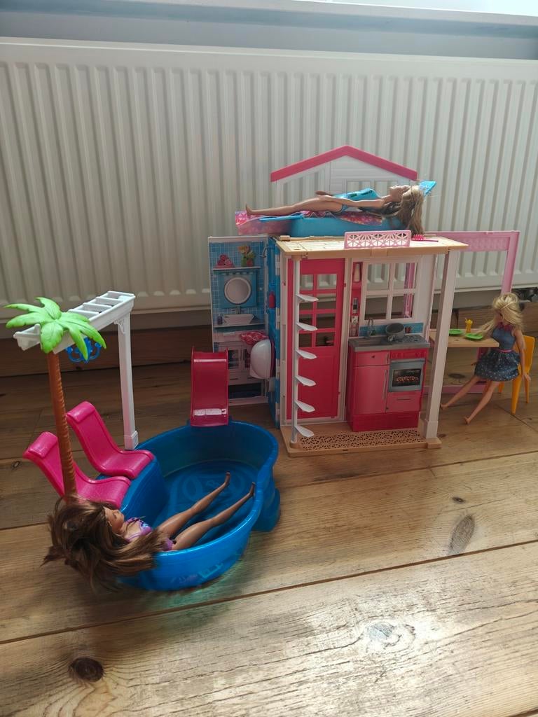 Barbiehuis met zwembad, Kinderen en Baby's, Speelgoed | Poppenhuizen, Ophalen