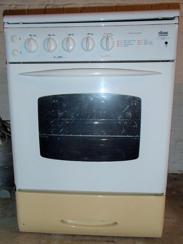 Cuisinière à gaz naturel, Ophalen, Gebruikt, Tussenbouw, Grill