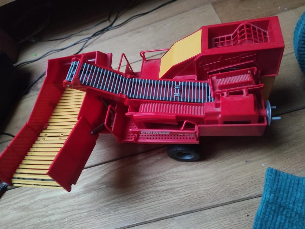Landbouw voertuig machine model Grimme SE 75-30, Ophalen