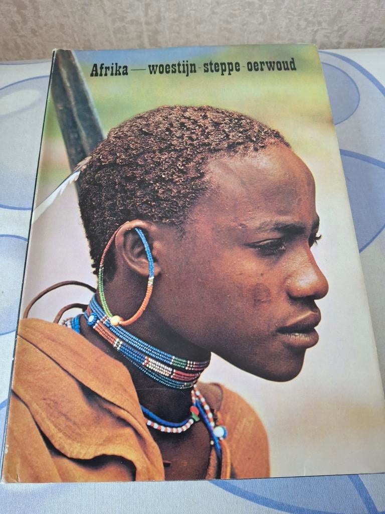 Boek Artis: Afrika - Woestijn-steppe-oerwoud, Ophalen