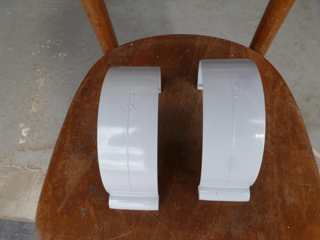 2 moffen voor dakgoot, Doe-het-zelf en Bouw, Buizen en Afvoer, Ophalen, Zo goed als nieuw, PVC, Dakgoot
