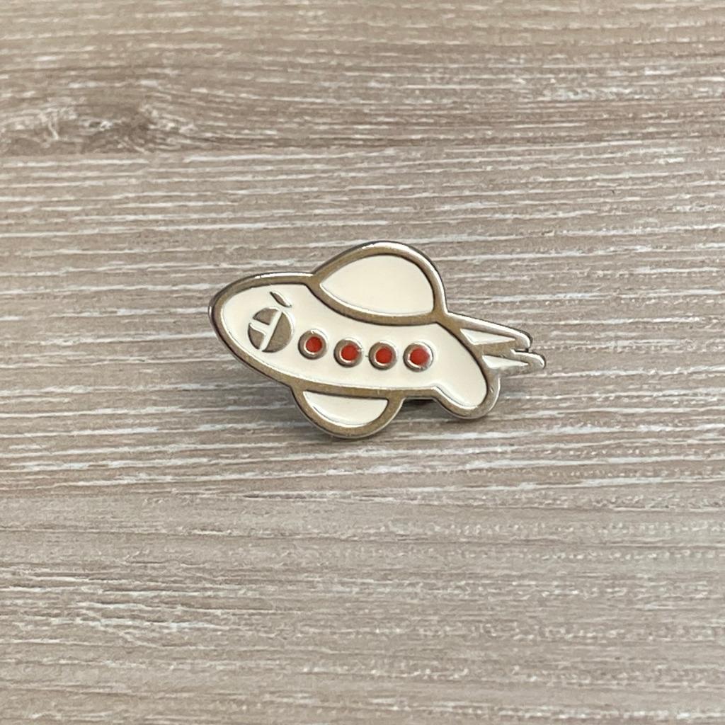 PIN - UFO - SPACE SHUTTLE - RUIMTEVAART, Verzenden, Gebruikt, Transport, Speldje of Pin