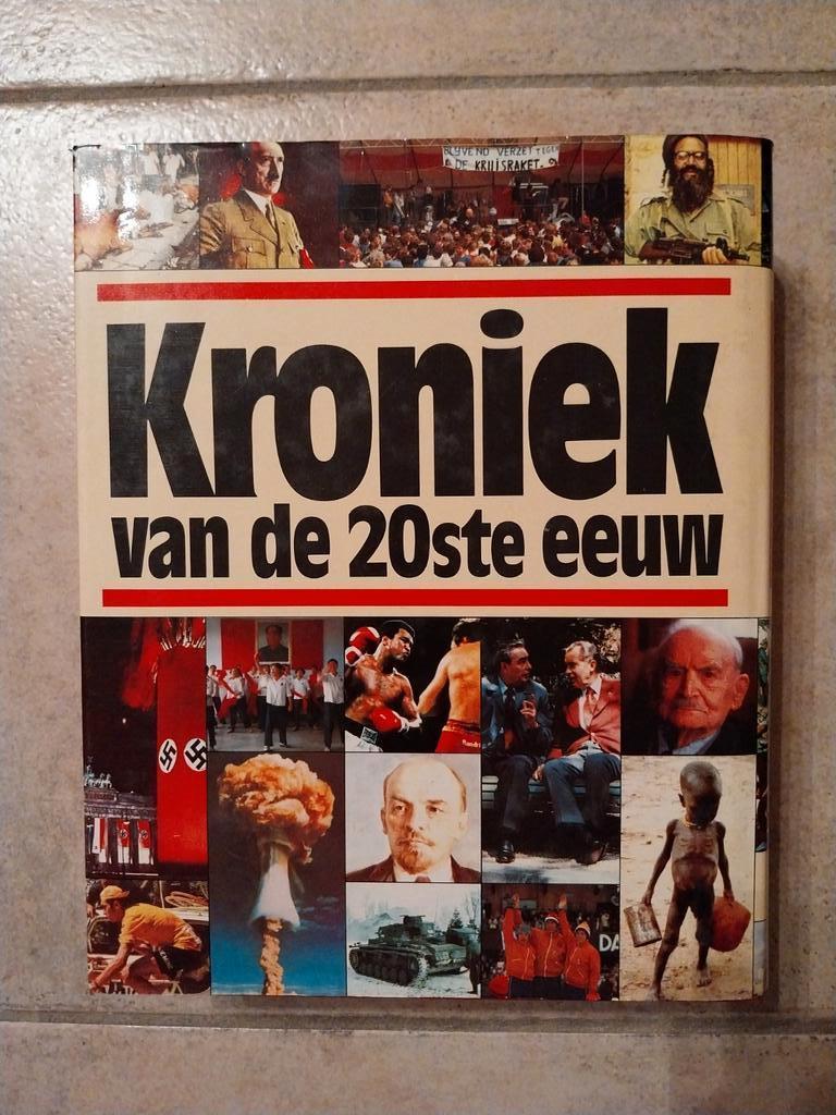 Kroniek van de 20ste eeuw, Boeken, Ophalen of Verzenden, Zo goed als nieuw
