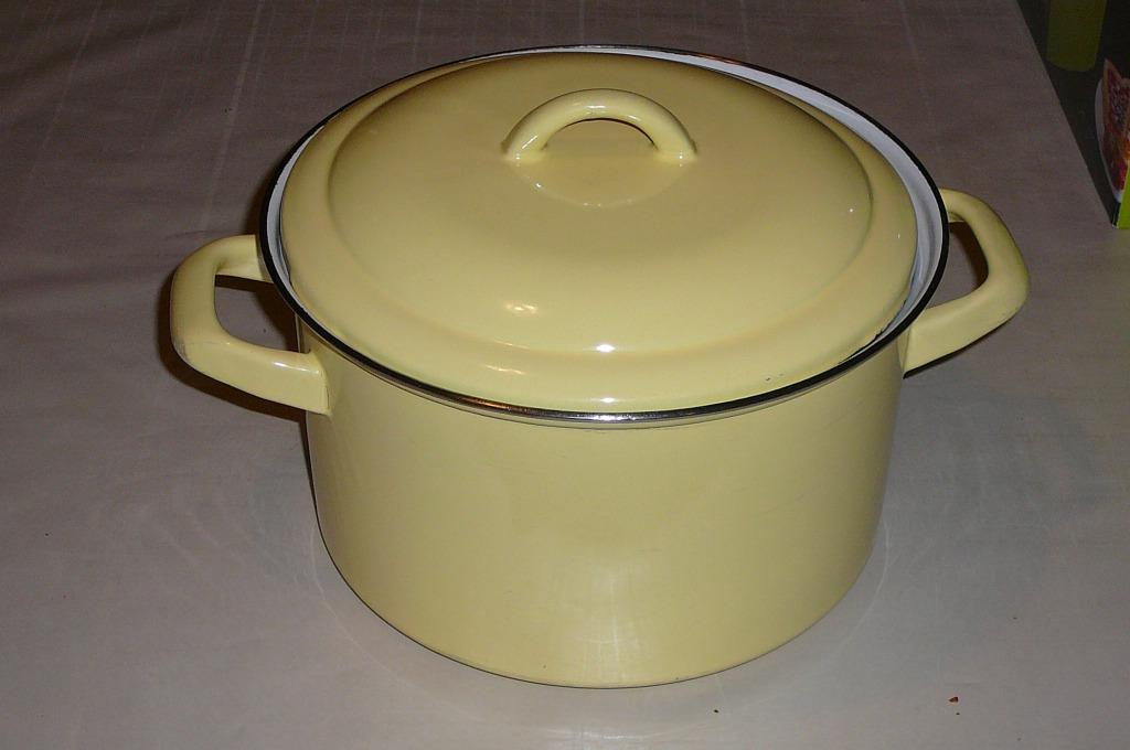Emaille kookpot met deksel (geel), Huis en Inrichting, Ophalen of Verzenden