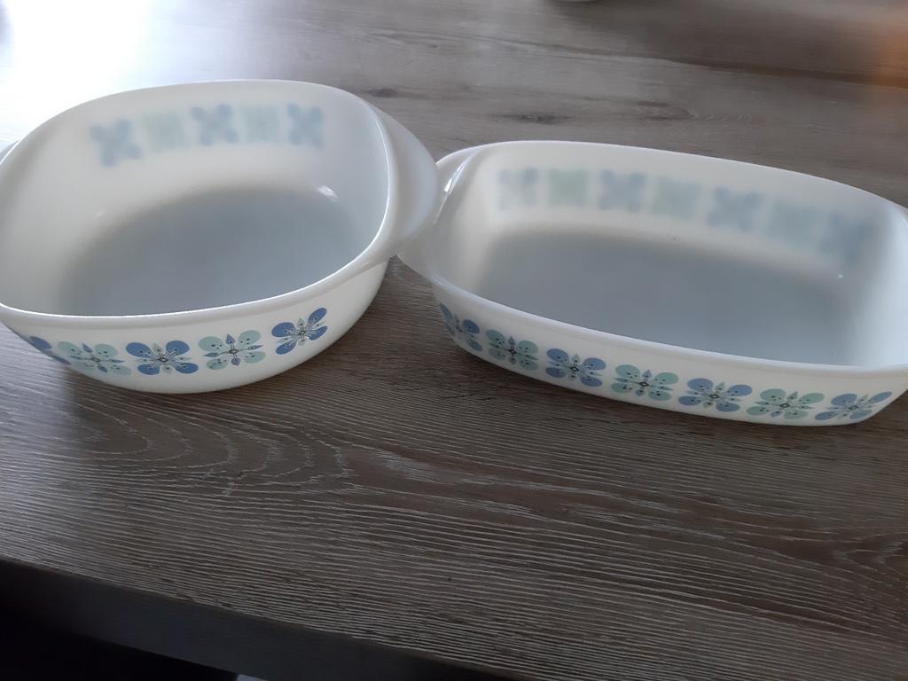 2 vintage pyrex schalen     A2, Antiek en Kunst, Ophalen of Verzenden