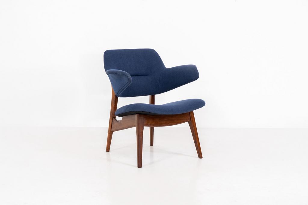 Vintage “Pinguin” fauteuil van Louis van Teeffelen voor Wébé, Huis en Inrichting, Ophalen, Zo goed als nieuw