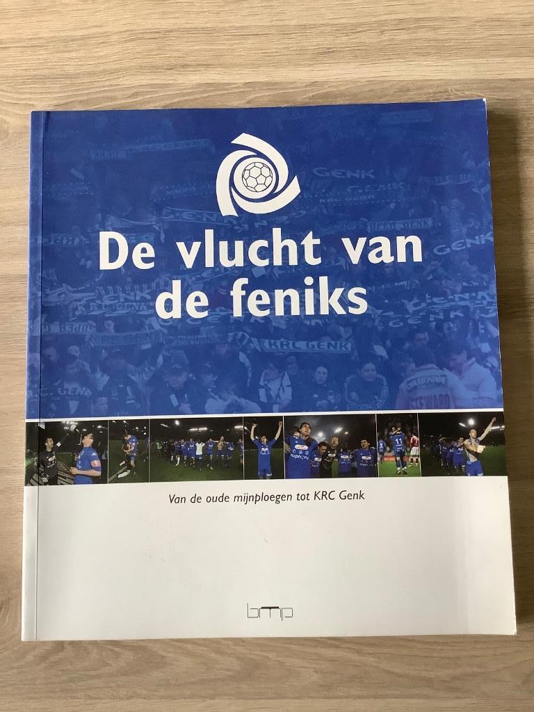 Boek Racing Genk - De vlucht van de feniks, Boeken, Ophalen of Verzenden, Zo goed als nieuw, Balsport