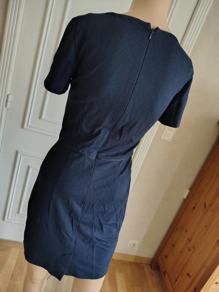 Nieuwe stijlvolle geklede jurk, Vêtements | Femmes, Robes, Envoi