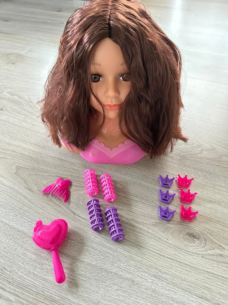 Te koop design kaphoofd, Kinderen en Baby's, Speelgoed | Poppen, Ophalen of Verzenden, Zo goed als nieuw, Overige typen