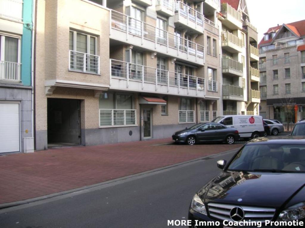 Garage TE HUUR ref. 4097303, Immo, Appartementen en Studio's te huur, Provincie West-Vlaanderen