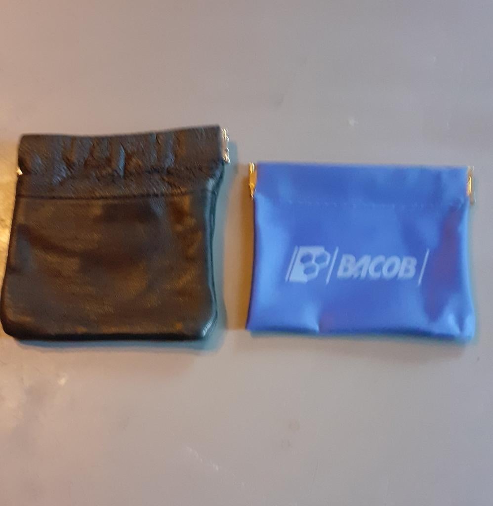 2 pochettes pour pièces de monnaie, Ophalen of Verzenden, Zwart, Leder