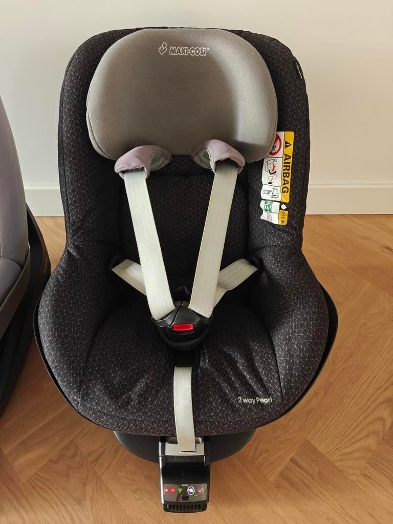 Autostoel Maxi-Cosi met beschermhoes en isofix, Kinderen en Baby's, Ophalen, Zo goed als nieuw, Maxi-Cosi, Isofix