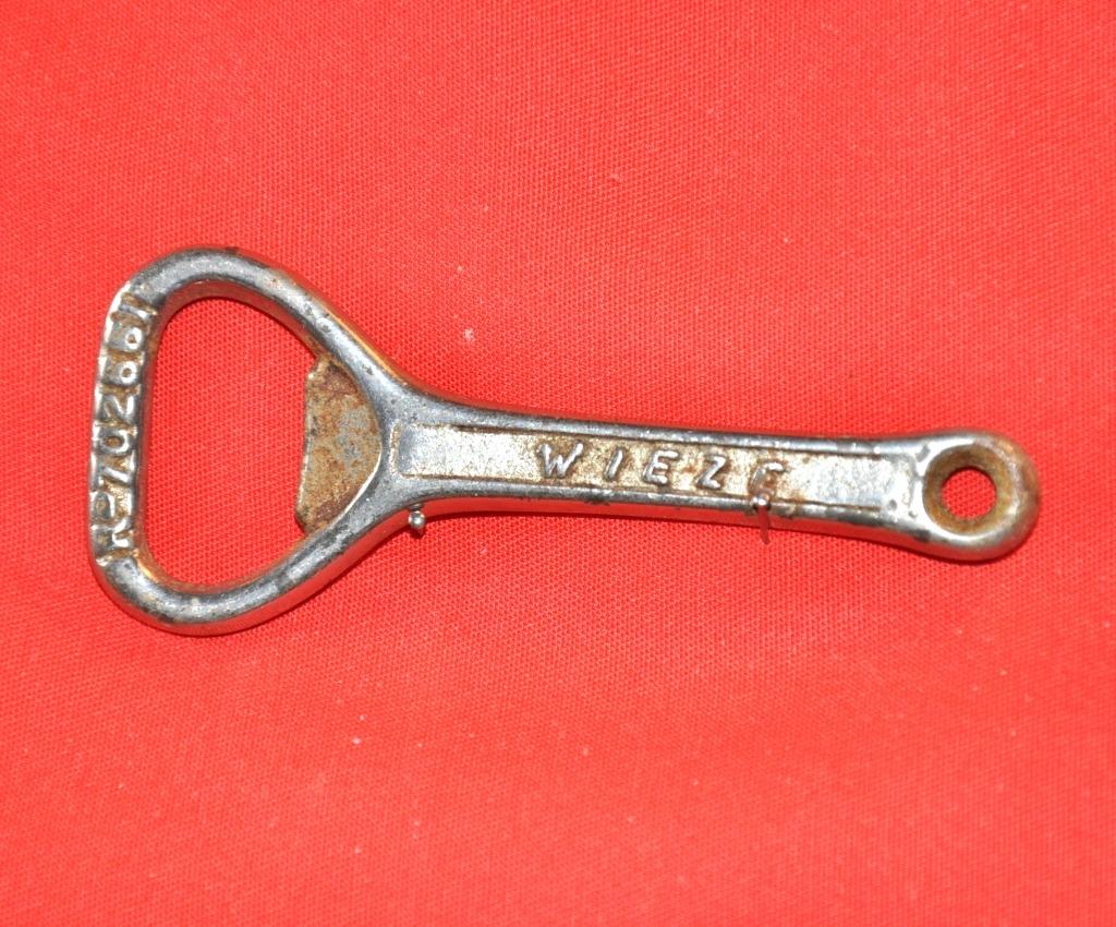 ancien decapsuleur en metal wieze van roy (x2113), Enlèvement ou Envoi, Utilisé, Ouvre-bouteille, Autres marques