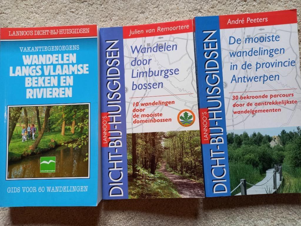 Wandelgidsen - 3 stuks, Overige merken, Fiets- of Wandelgids, Diverse auteurs, Ophalen of Verzenden