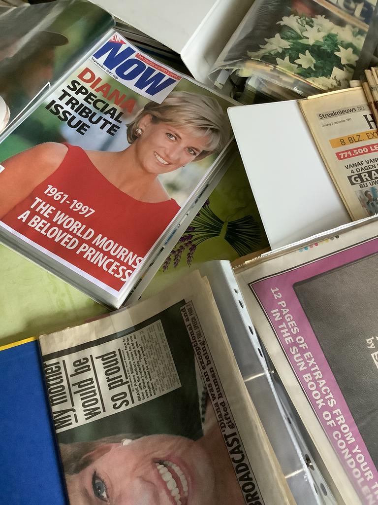 Grote verzameling ‘prinses Diana’ ( 5 mappen vol), Enlèvement ou Envoi, Comme neuf