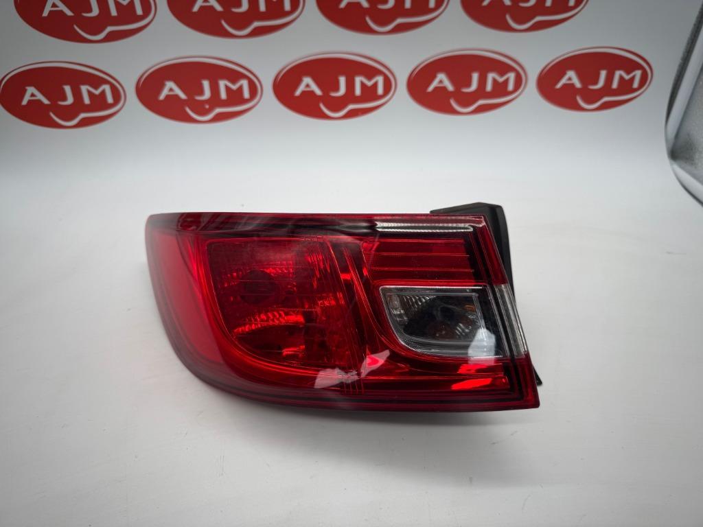 Feu arrière gauche Renault Clio 4, Enlèvement, Utilisé, Renault