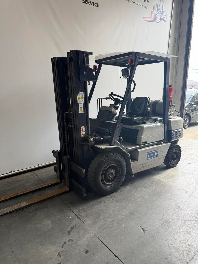 KOMATSU HEFTRUCK 2,5t  TRIPLEX 2994 uren + garantie, Zakelijke goederen, Machines en Bouw | Heftrucks en Intern transport, Komatsu