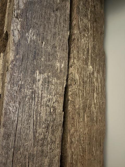 TV-meubel op maat laten maken in heel oud en sterk hout, Ophalen, 150 tot 200 cm, Minder dan 100 cm, 25 tot 50 cm