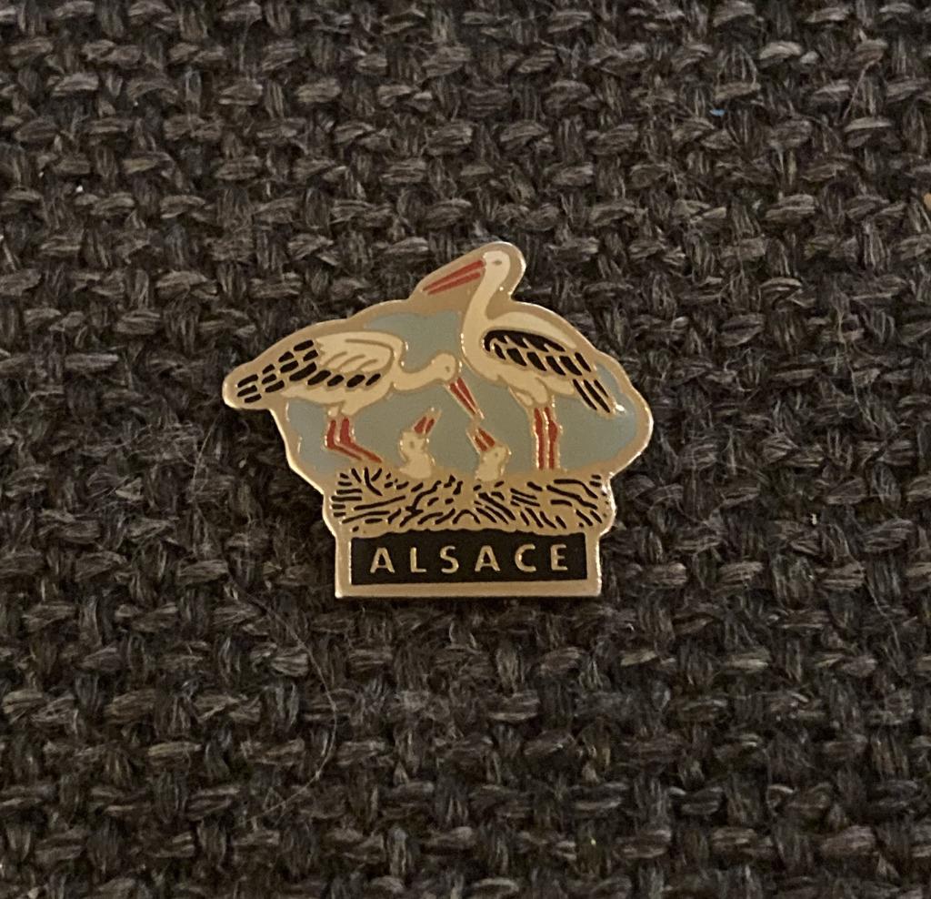PIN - ALSACE - CIGOGNE - OOIEVAAR - ELZAS - FRANKRIJK, Envoi, Utilisé, Ville ou Campagne, Insigne ou Pin's
