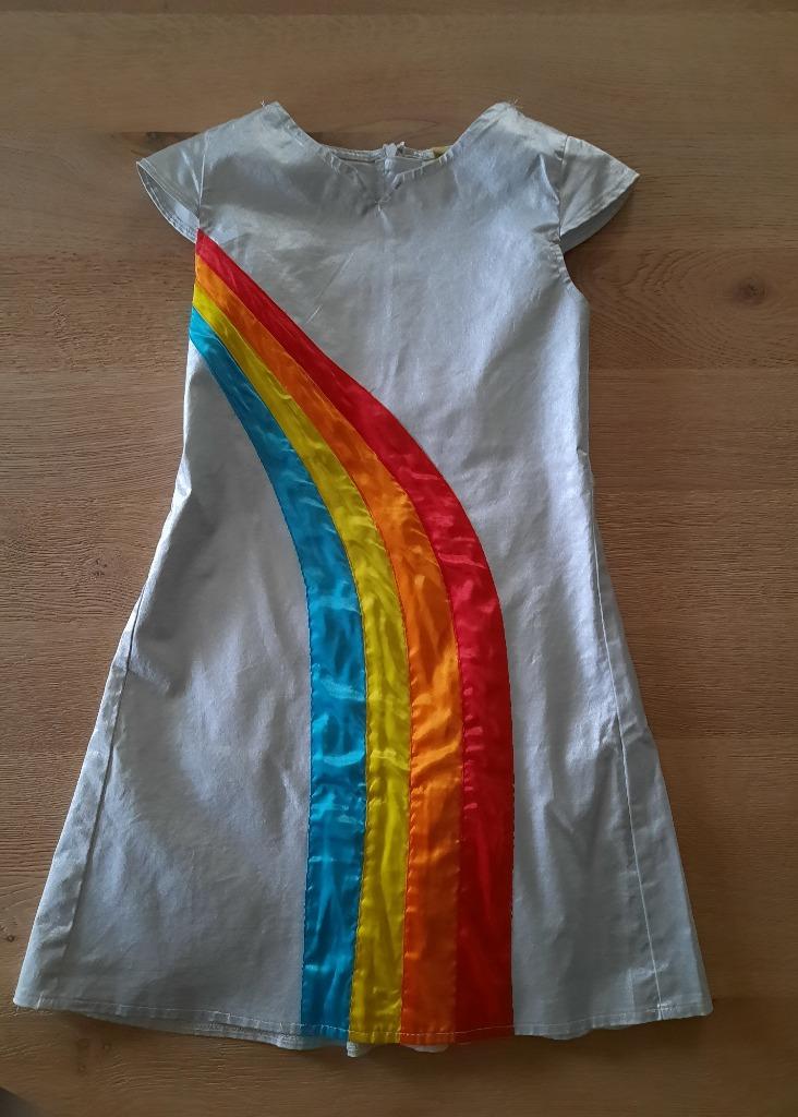 K3 kleedje, Kinderen en Baby's, Carnavalskleding en Verkleedspullen, Ophalen, Zo goed als nieuw, 134 t/m 140, Meisje