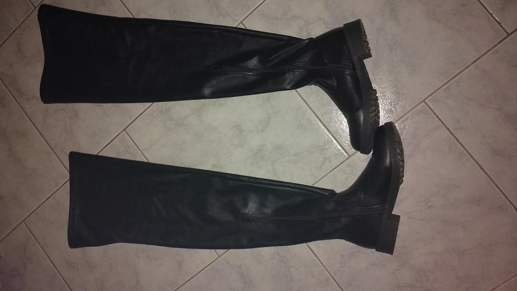 Over knie laarzen, Ophalen, Zo goed als nieuw