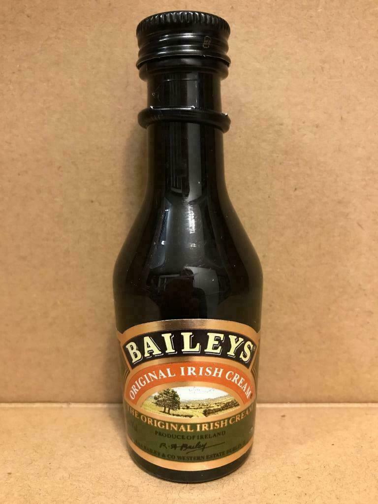 Baileys - Original Irish Cream - Proefflesje alcohol - 5 cl, Ophalen of Verzenden, Gebruikt, Overige gebieden, Overige typen