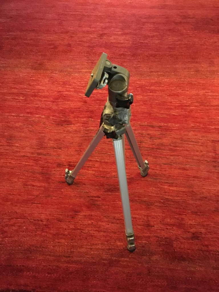 Trépied Velbon VS-3, Enlèvement, Utilisé, Trépied