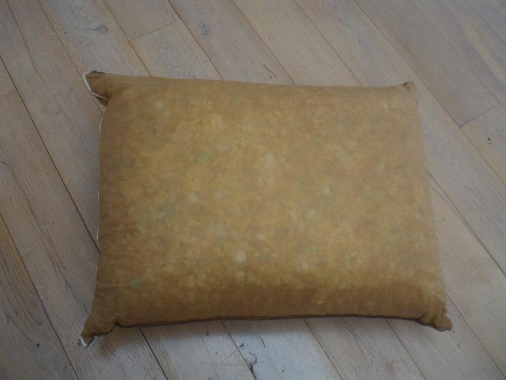 Très grand Coussin 70x55x20 avec tirette- neuf à 50%, Enlèvement ou Envoi, Neuf, Beige, Rectangulaire