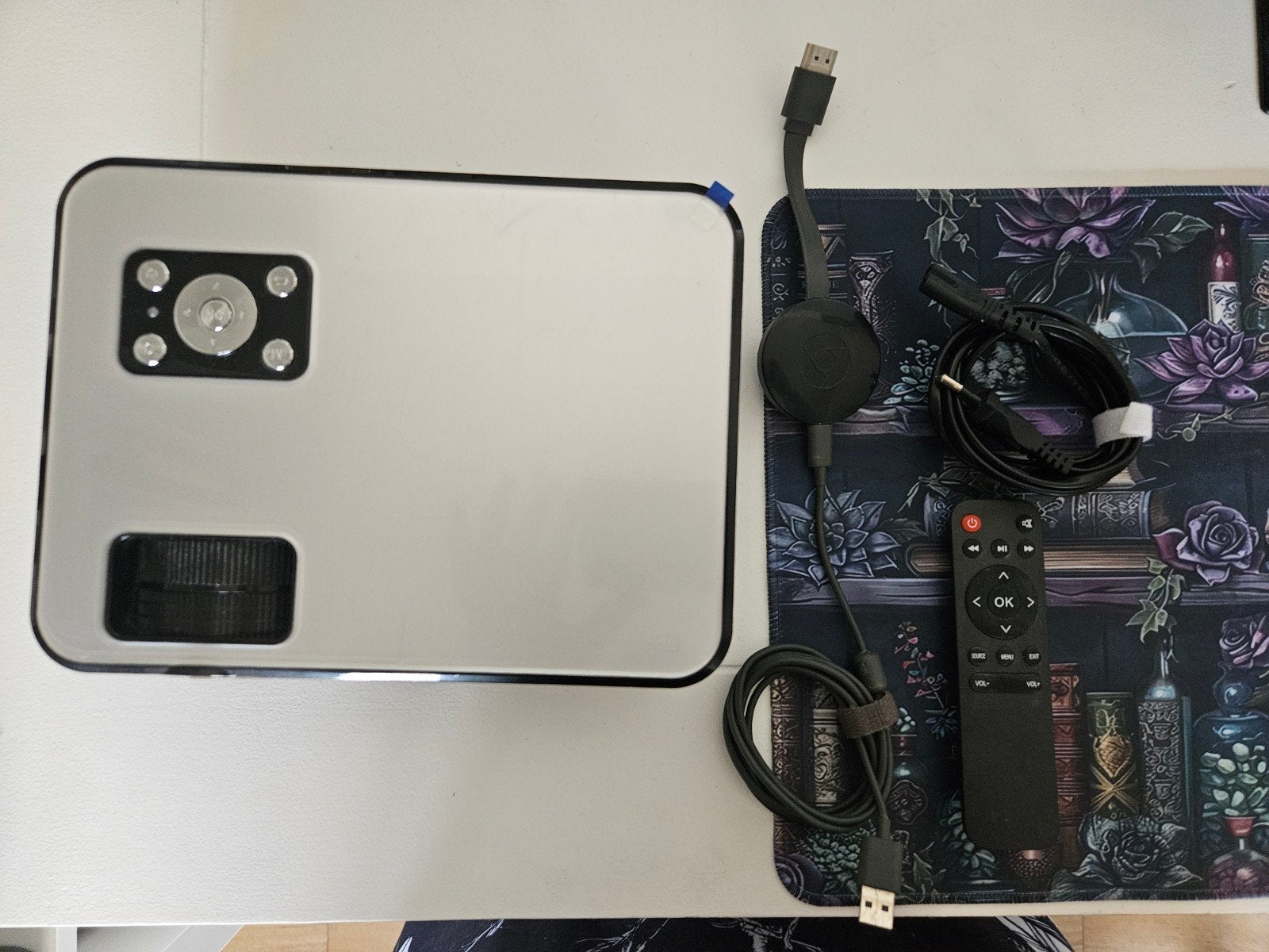 Strex LED projector met Chromecast, Audio, Tv en Foto, Beamers, Ophalen of Verzenden